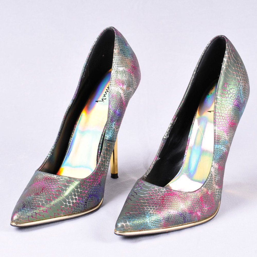 Luichiny Faux, Snakeskin Metallic Pump, Size 8